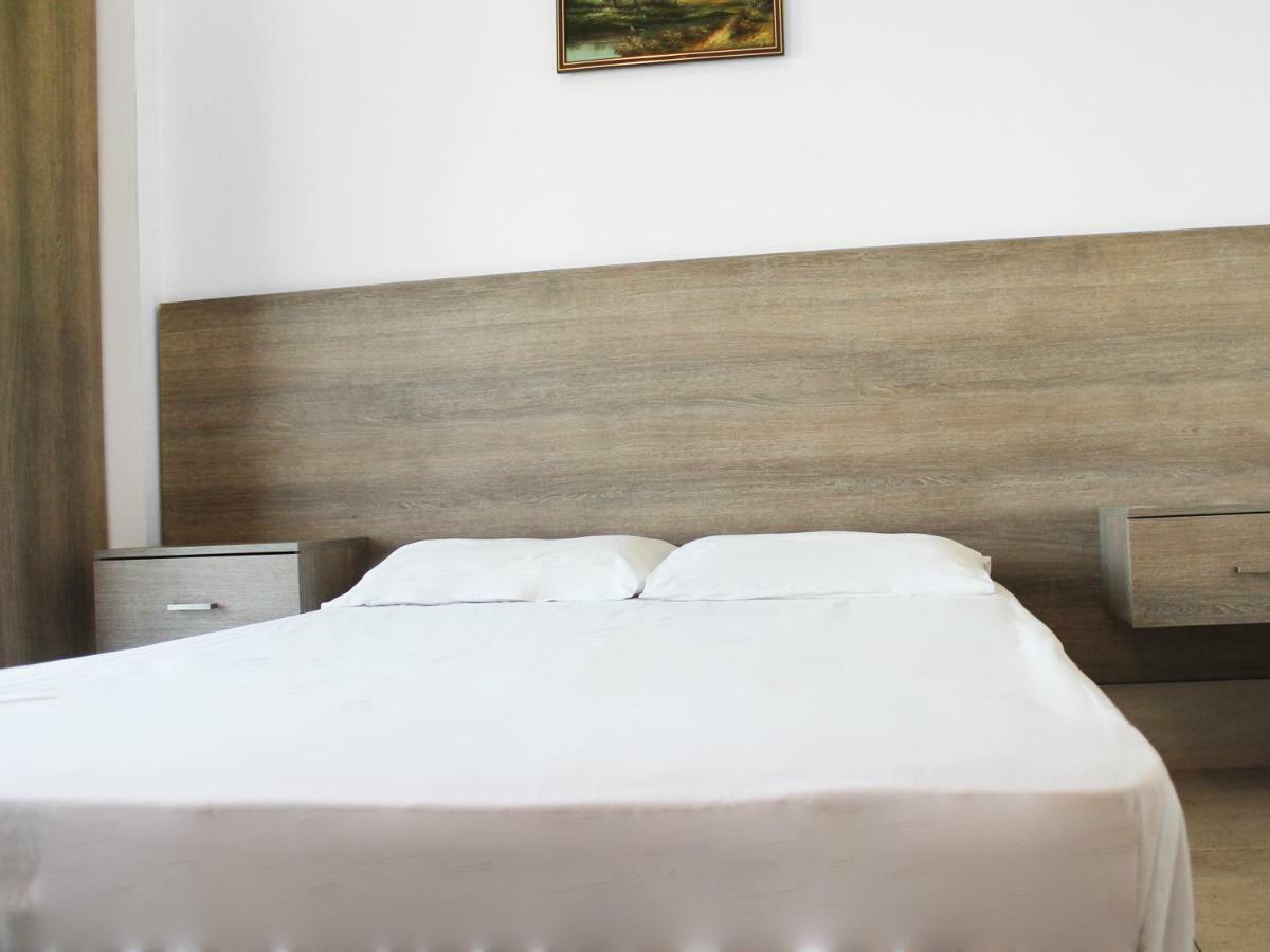 Rebioz Hotel Larnaca Zewnętrze zdjęcie