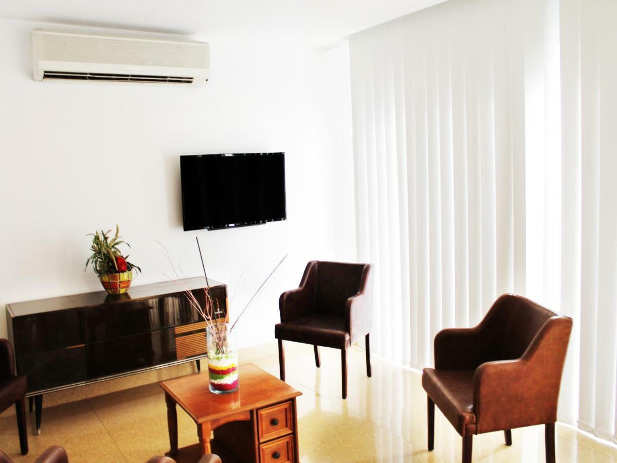 Rebioz Hotel Larnaca Zewnętrze zdjęcie